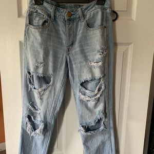Ripped tomgirl jeans from American Eagle